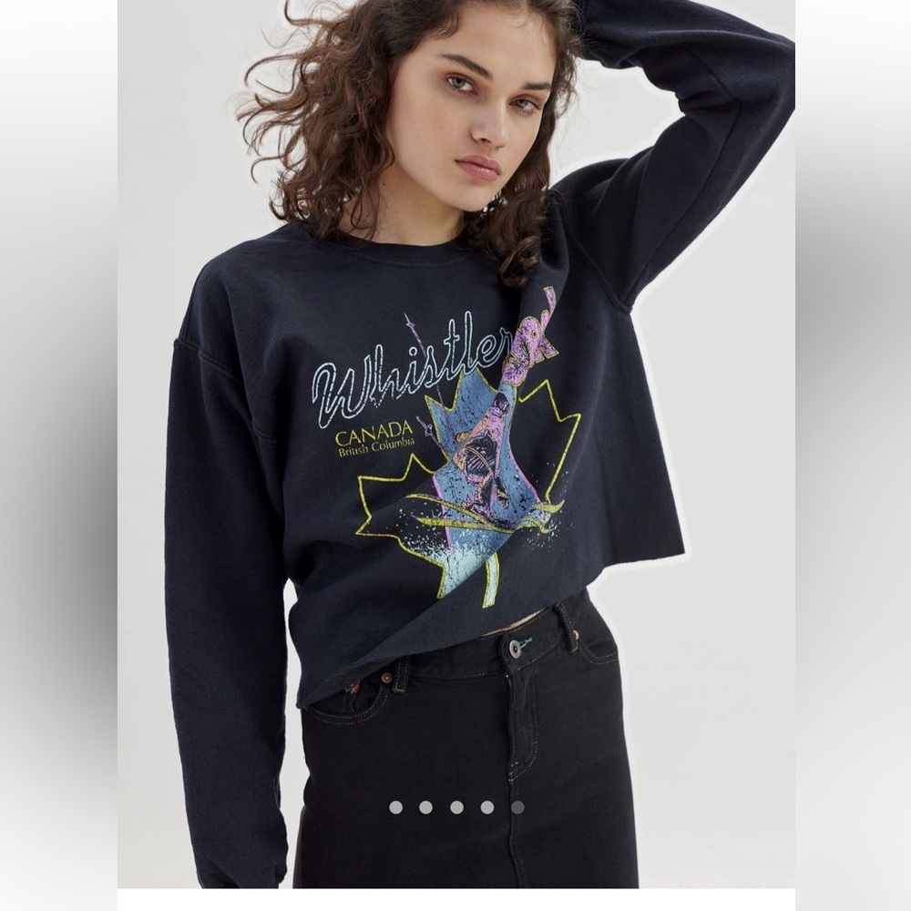 Women’s Cropped Pullover Sweatshirt Graphic Long Sleeve Size S Brand New Winter